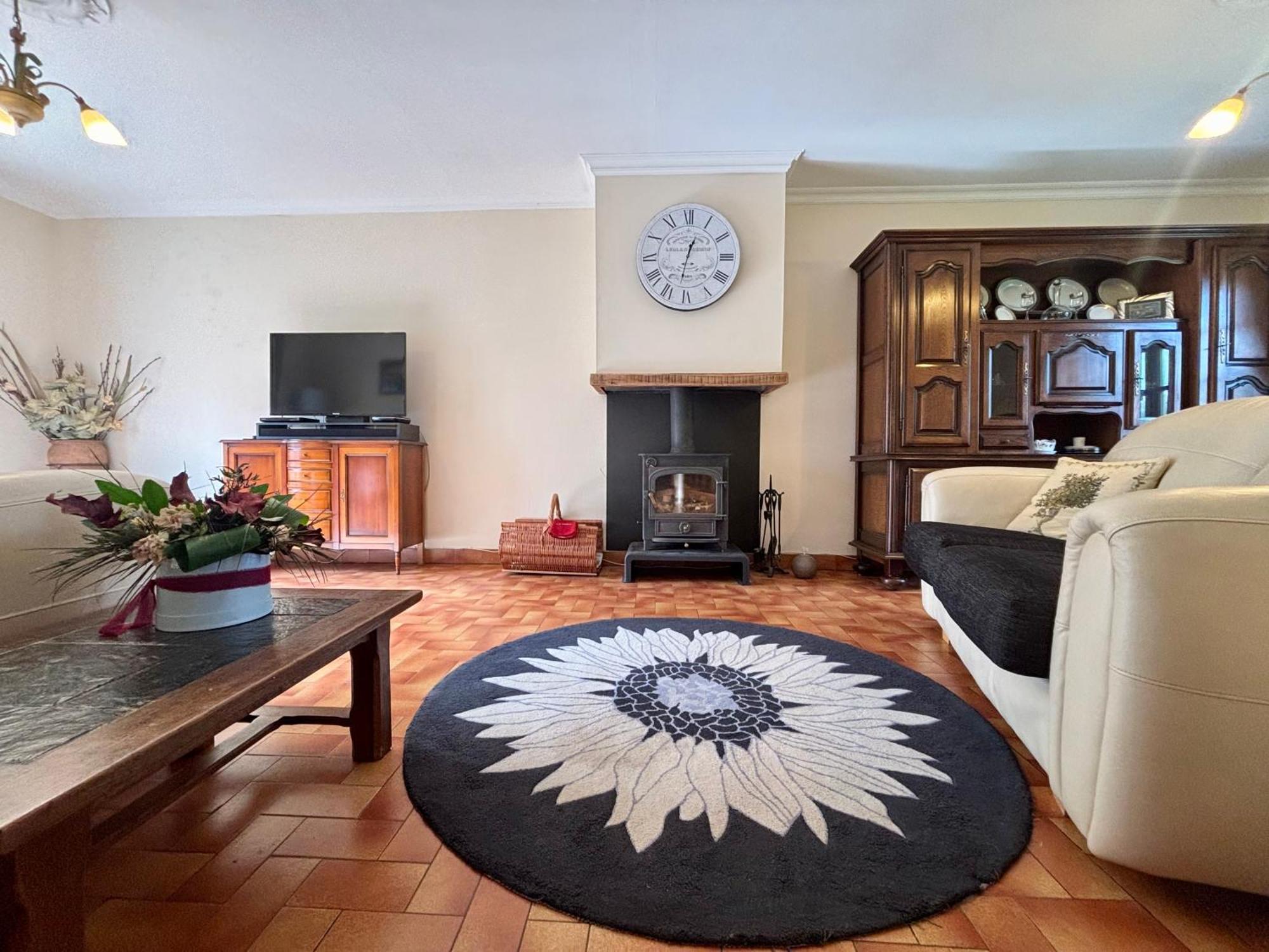 Fontaine Blanche River View, Large Patio & Garden In Central Brittany With Starlink Wifi Treffrin ภายนอก รูปภาพ