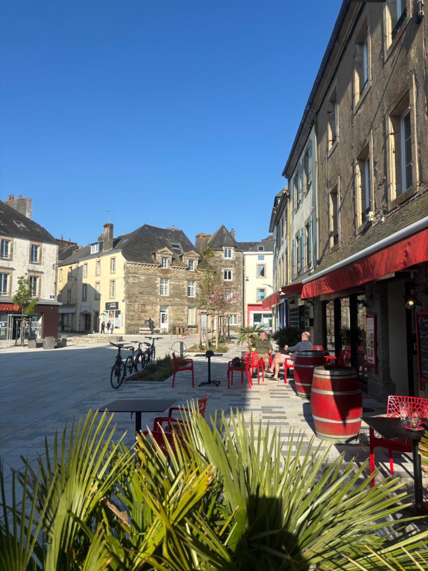 Fontaine Blanche River View, Large Patio & Garden In Central Brittany With Starlink Wifi Treffrin ภายนอก รูปภาพ